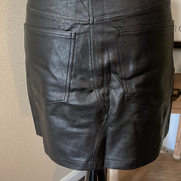 Black Faux Leather Mini Skirt - Picture 6 of 6